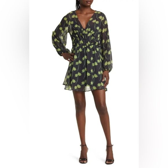 TOPSHOP
Floral Ruched Long Sleeve Dress size M - Picture 1 of 8